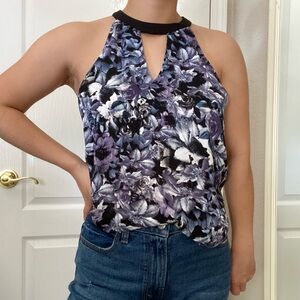 ASTR dark floral high neck blouse w keyhole